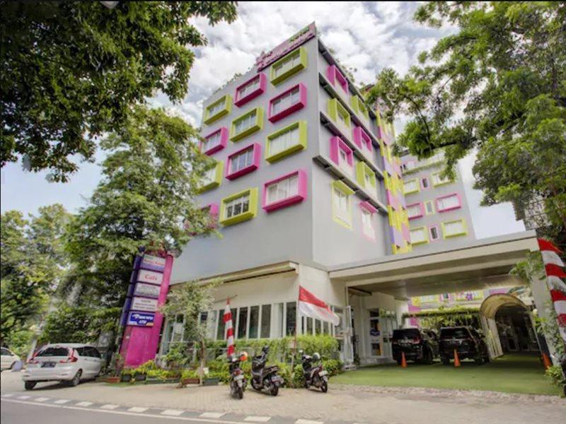 Hotel O Gambir Near Juanda Station Formerly Bunga Dahlia Cakarta Dış mekan fotoğraf