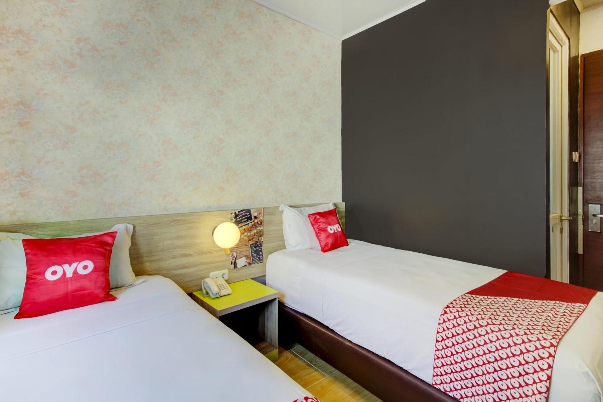 Hotel O Gambir Near Juanda Station Formerly Bunga Dahlia Cakarta Dış mekan fotoğraf