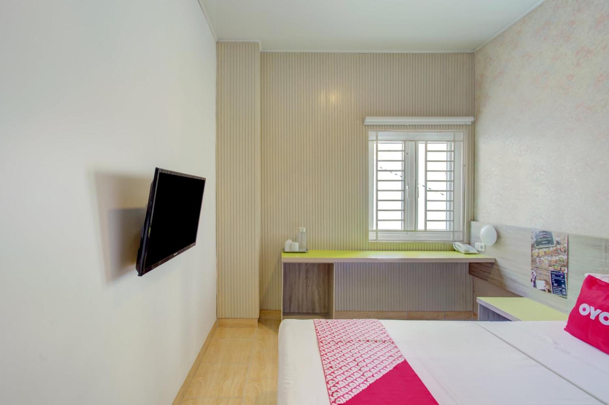 Hotel O Gambir Near Juanda Station Formerly Bunga Dahlia Cakarta Dış mekan fotoğraf