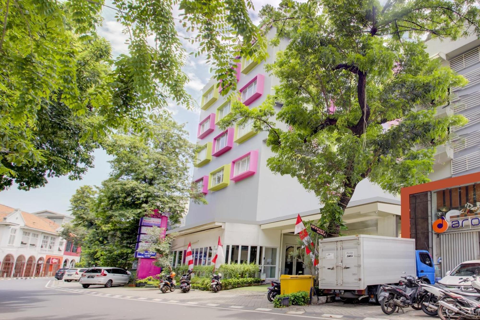 Hotel O Gambir Near Juanda Station Formerly Bunga Dahlia Cakarta Dış mekan fotoğraf